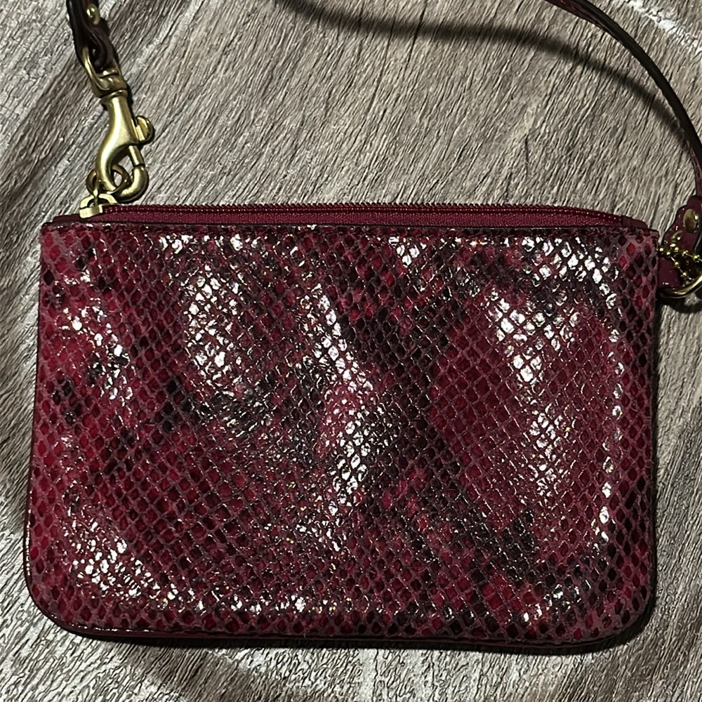 COACH Women's Python Leather Wristlet F50162 Raspberry - Picture 3 of 4